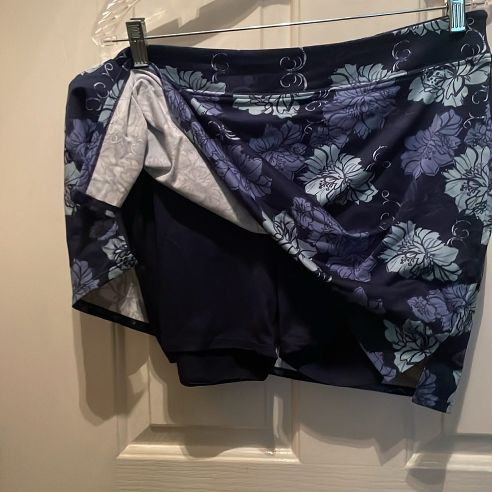 Tranquility brand X-Large Skort - Picture 3 of 3